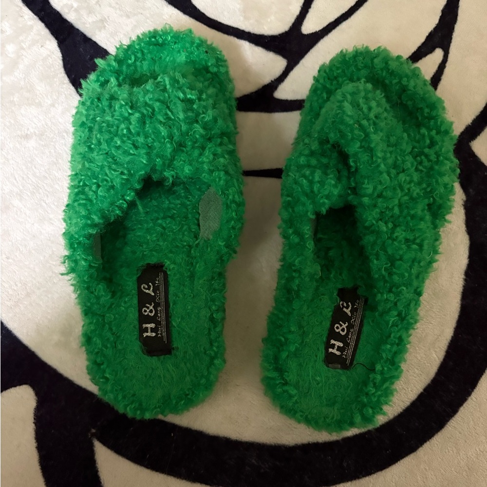 Green fur slides
